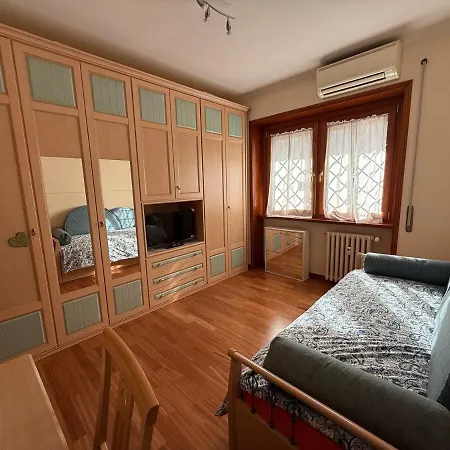 In The Heart Of Eur Apartment